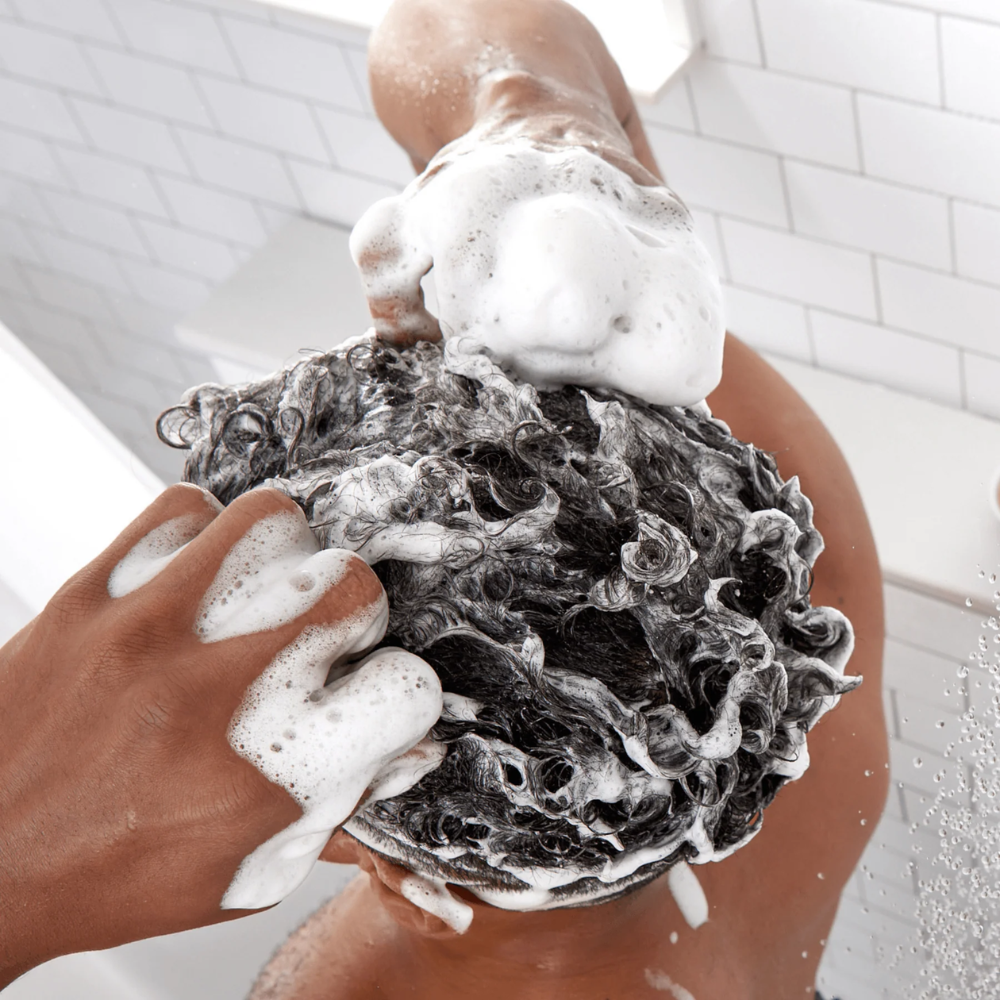 Kit Ducha: Shampoo, Acondicionador, Gel de Ducha + Estuche regalo.